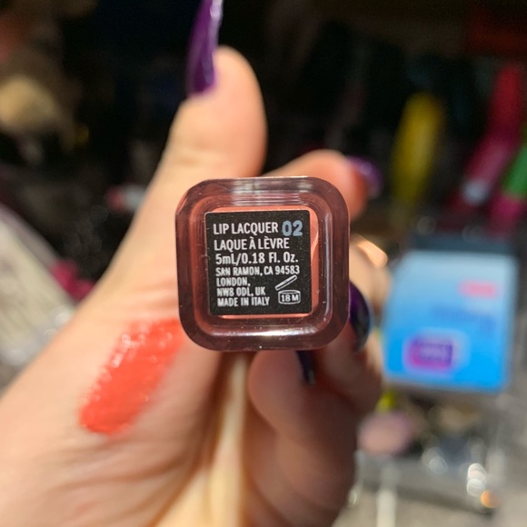 LIP GLOSS - Picture 2 of 2